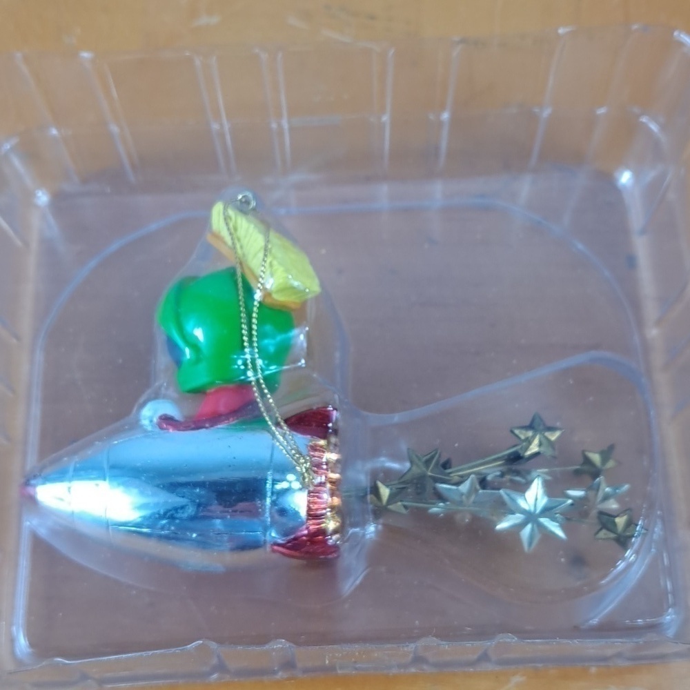 99-00 Marvin the Martian Mil-Looney -Um Rocket Christmas ornament New in Box - Picture 5 of 6
